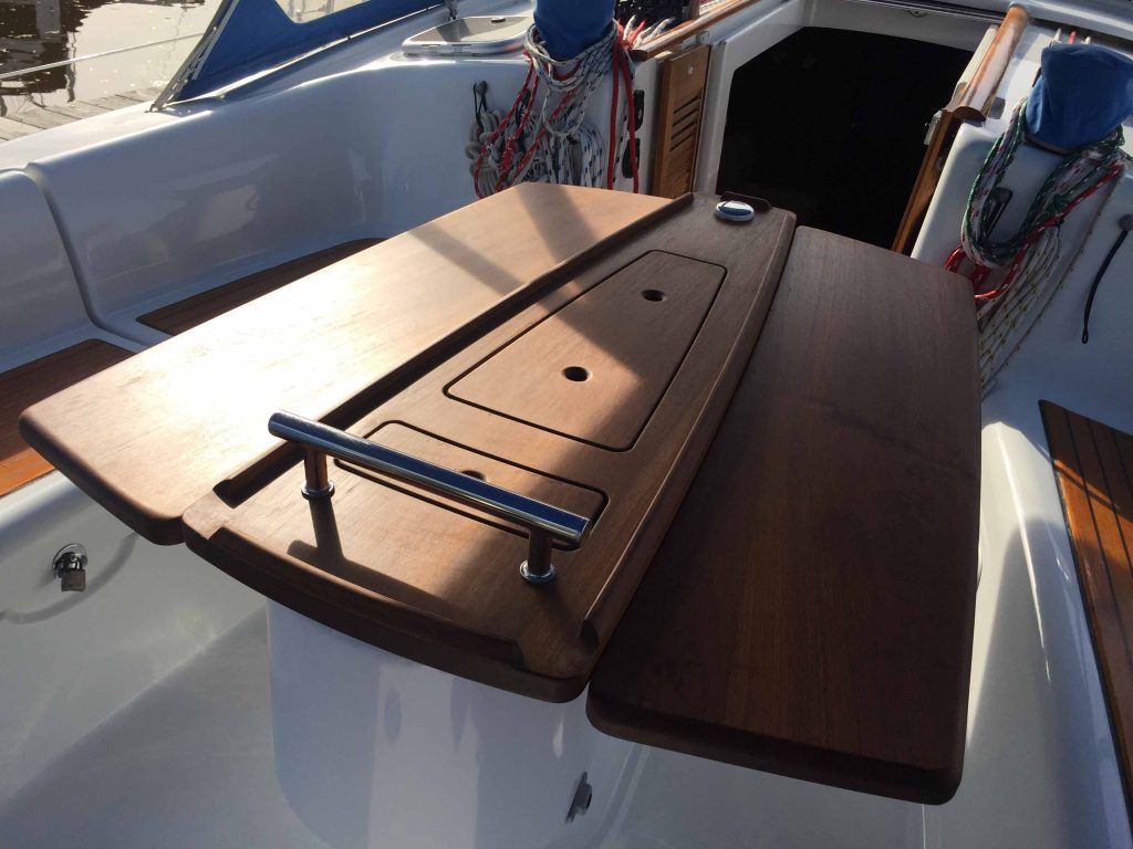 Notice how the table matches the course of the aft deck.